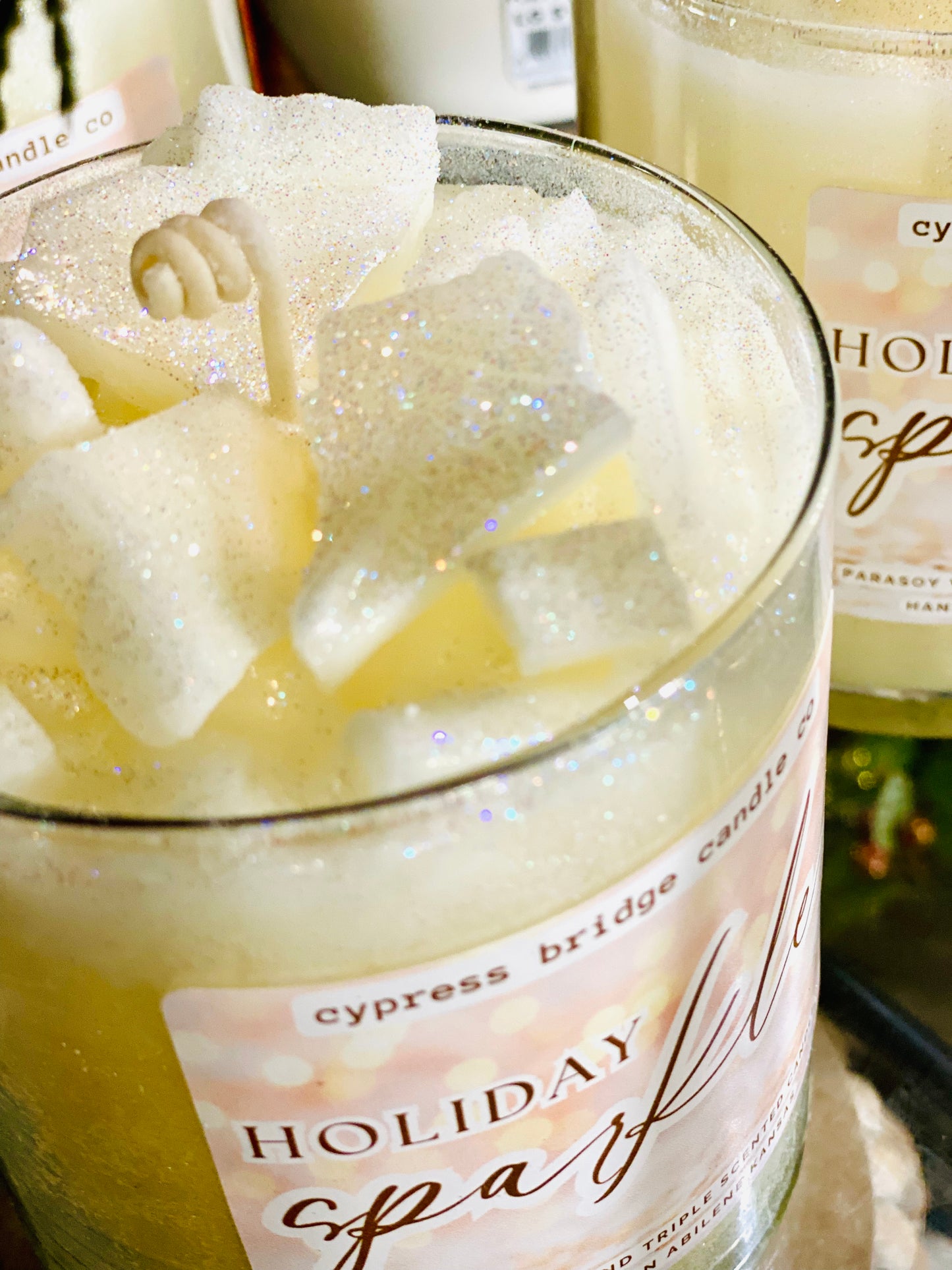 HOLIDAY SPARKLE | 19oz+ Chippy Top Jar Candle
