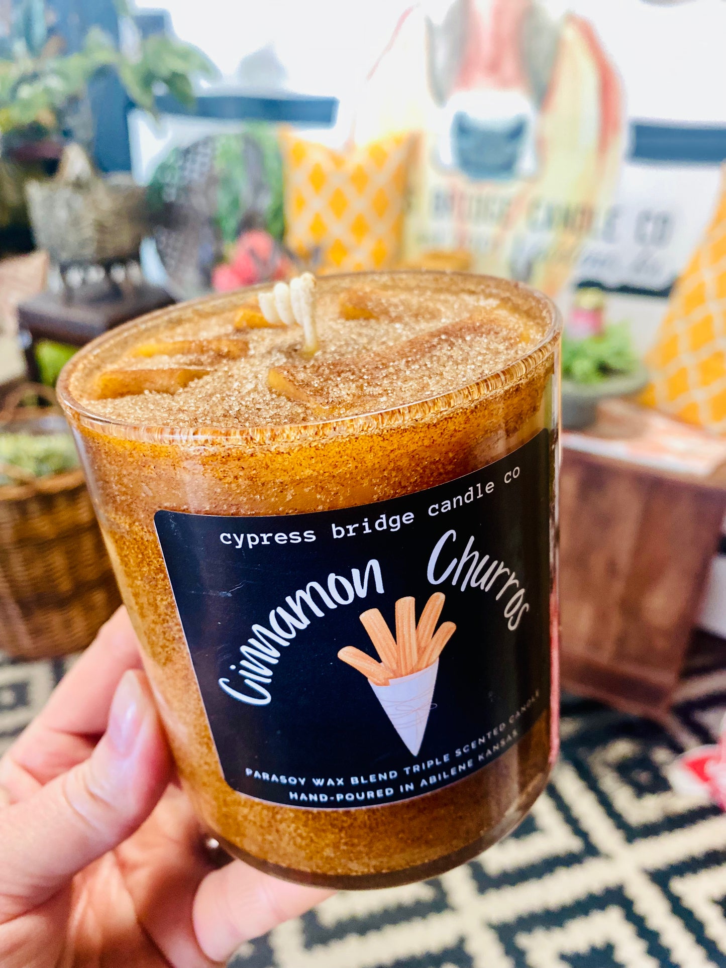 CINNAMON CHURRO | 19+oz Chippy Top Jar Candle