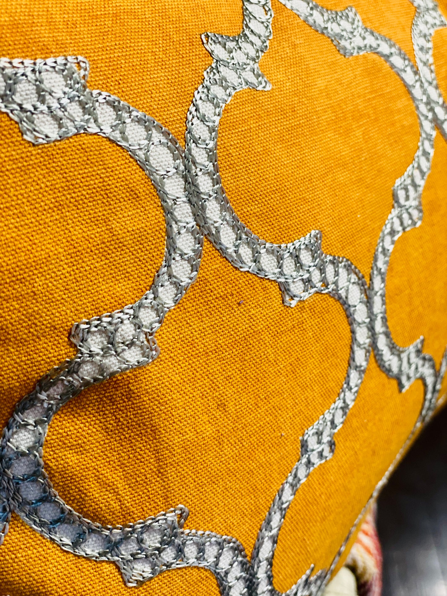 DASTAN LUXURY FEATHER DOWN PILLOW - 2 COLORS
