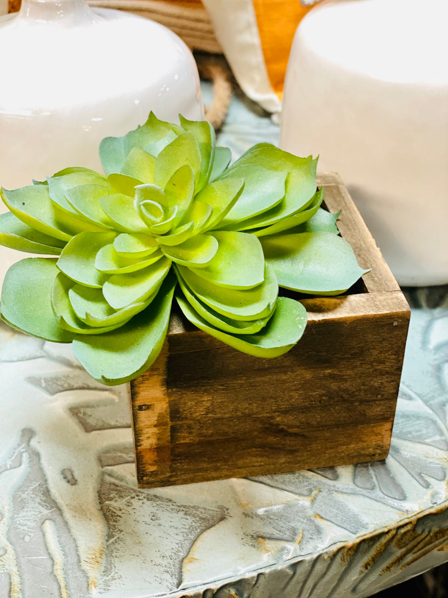 SMALL WOOD PLANTER BOX