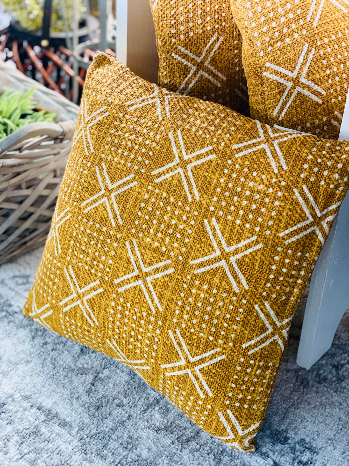 Pillow - Saffron Mix