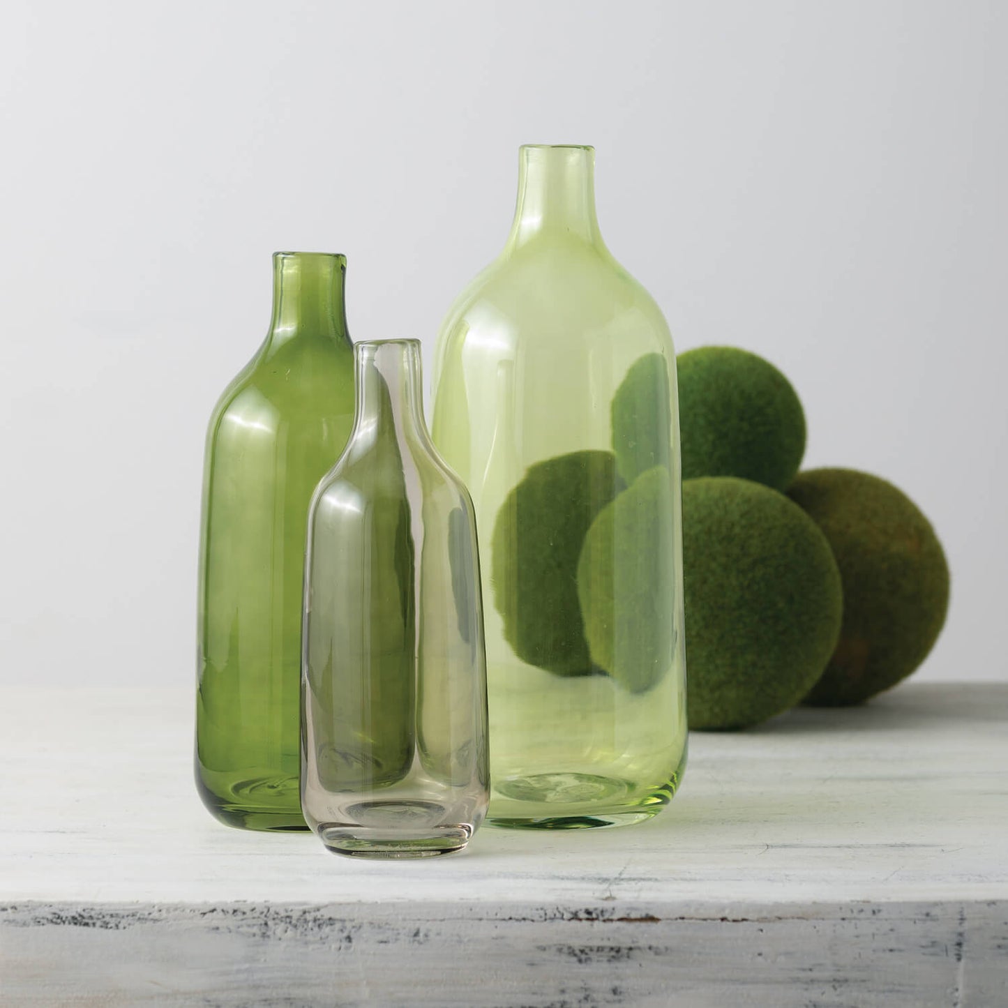 13" GREEN BOTTLE VASE
