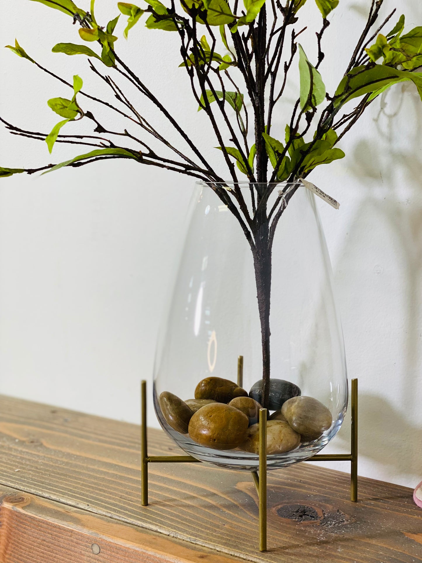 Echasse Glass Vase with gold stand