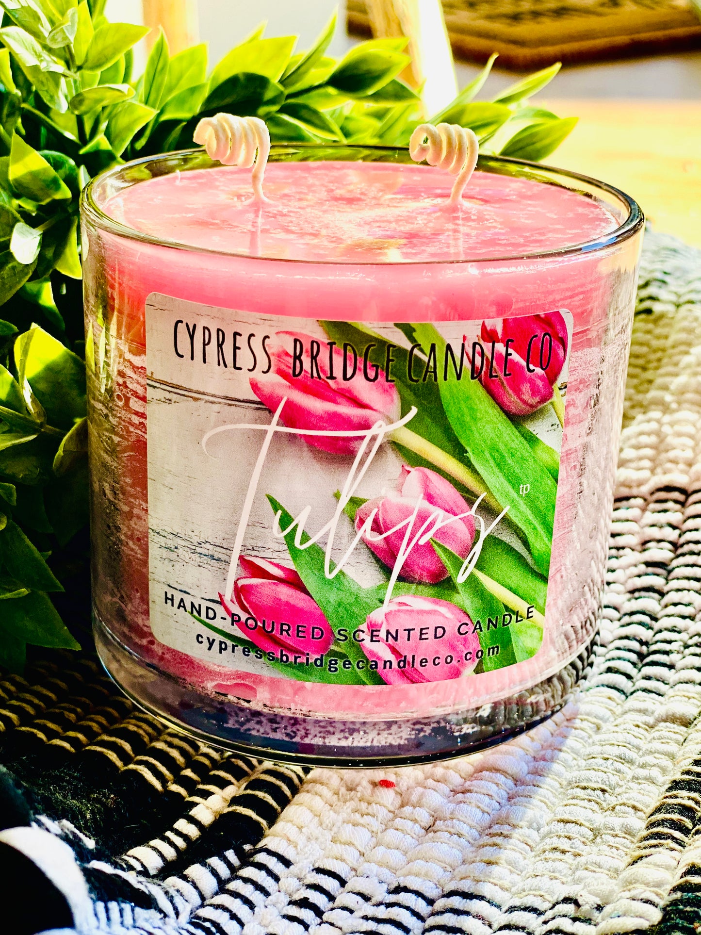 TULIPS™ |  19+oz Chippy top Jar Candle