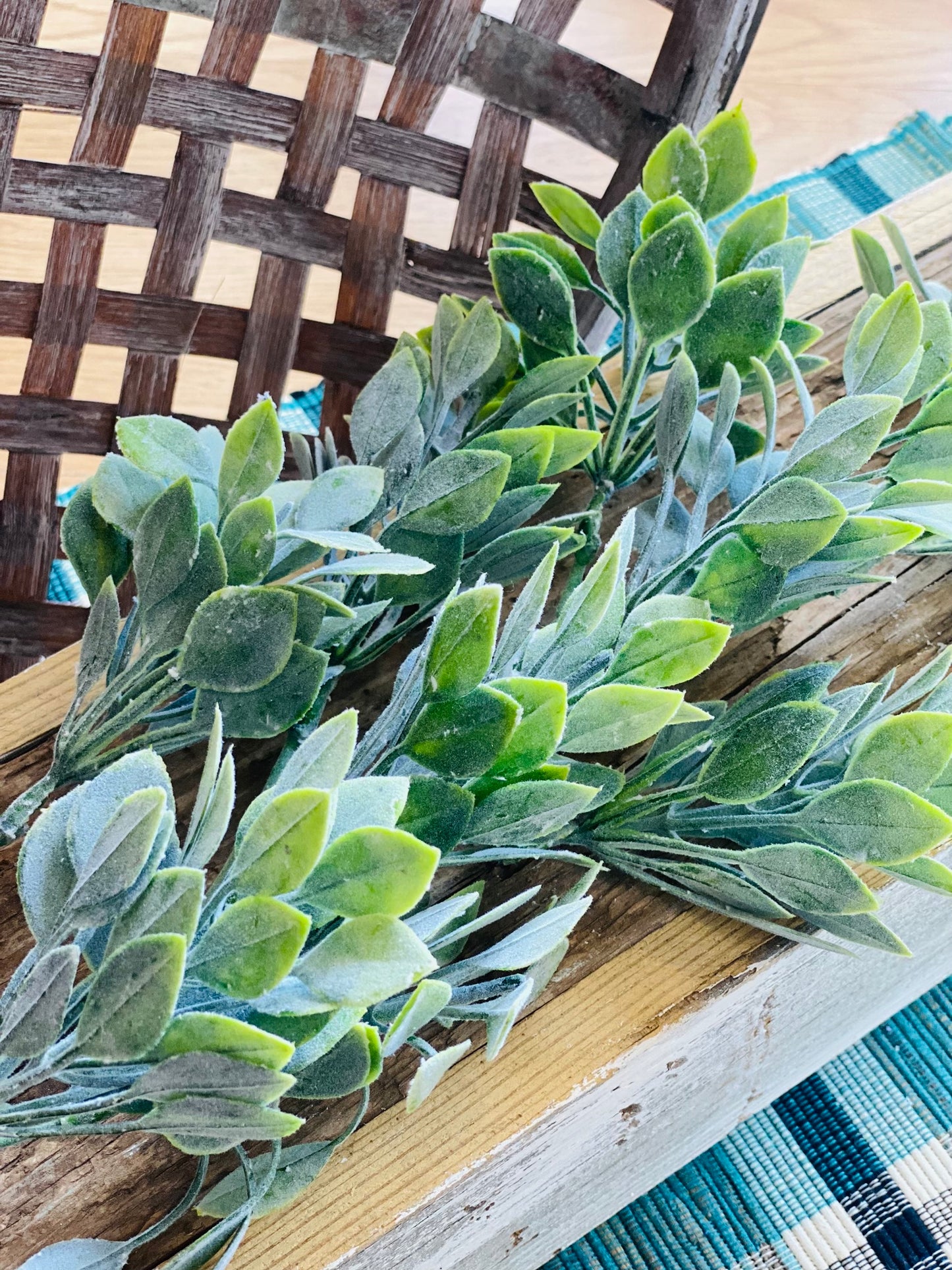 FARMHOUSE GREENS STEM