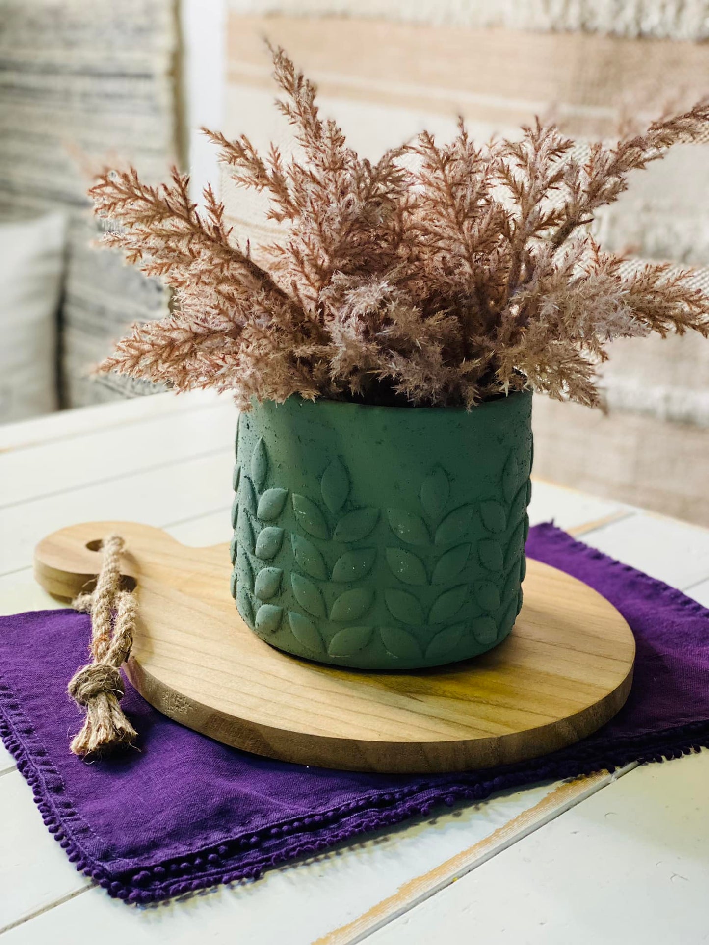 MODERN LEAF NEUTRAL TONED POT - 3 colors