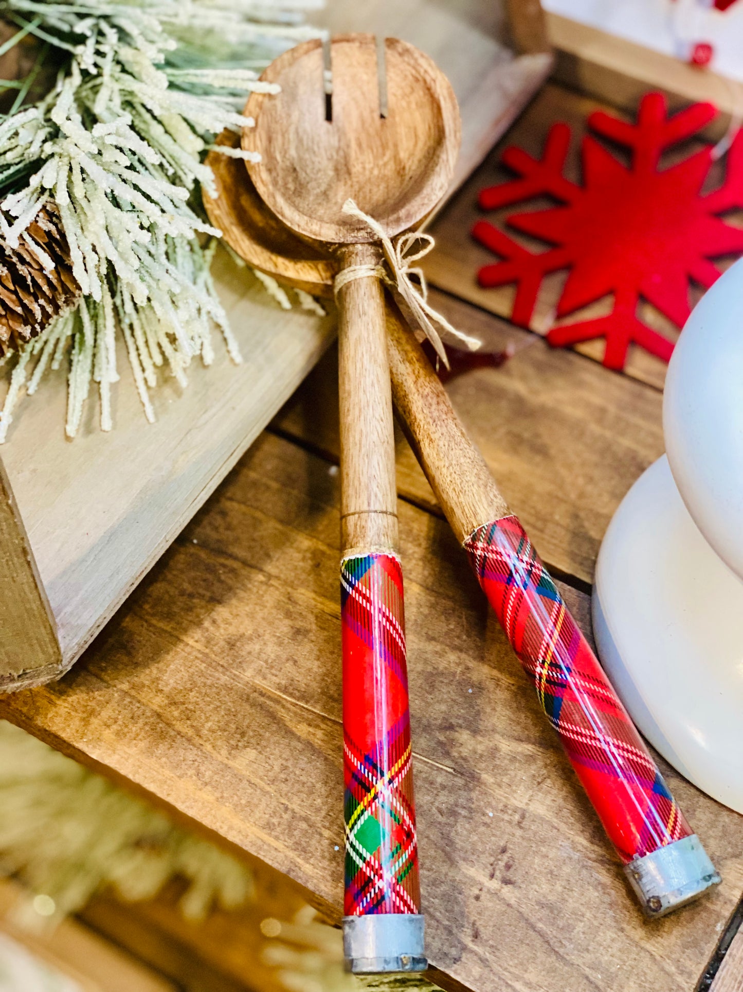 TARTAN STYLE WOODEN SALAD SERVERS