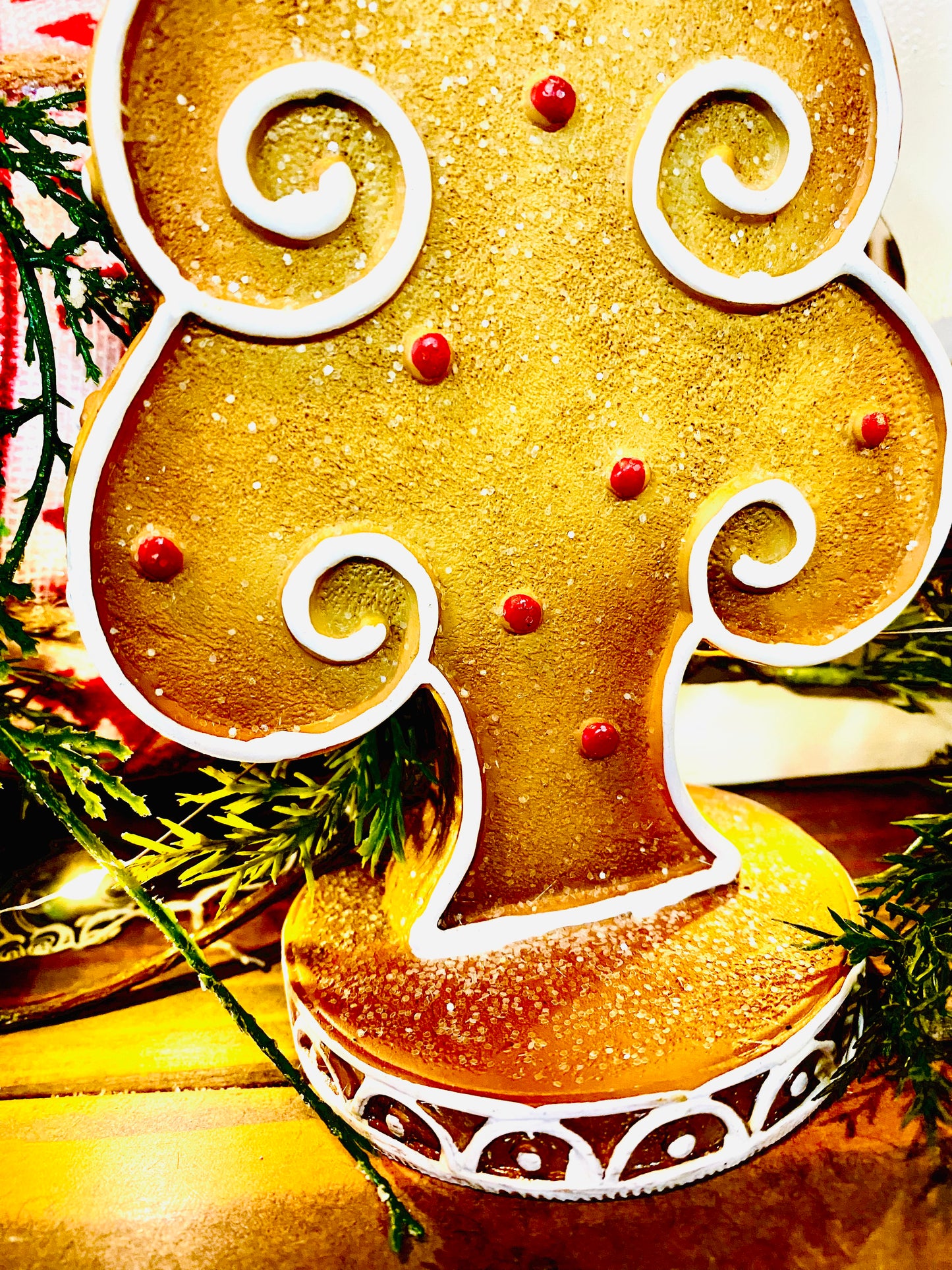 GINGERBREAD CHRISTMAS TREE