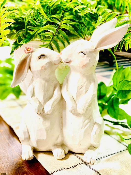 10" KISSING BUNNIES