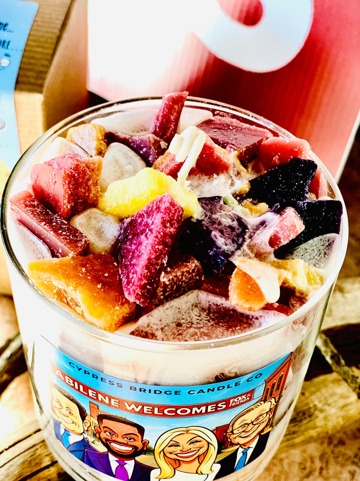 FOX & FRIENDS EDITION |“CHIPPED™” | 19+ oz Chippy Top Jar Candle