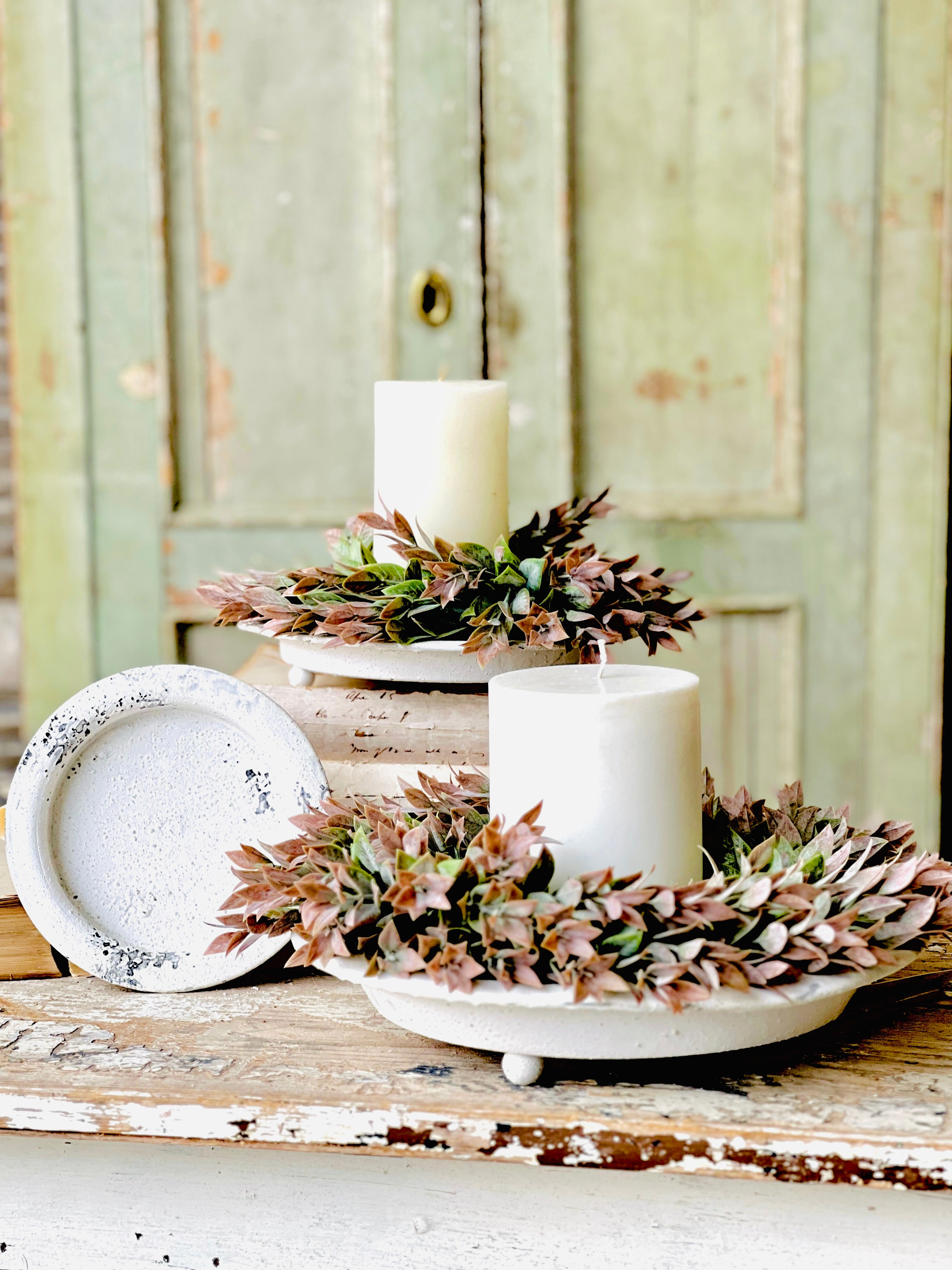 CHIPPY CREAMY WHITE METAL FOOTED TRAY - 3 SIZES β Cypress Bridge Candle Co.