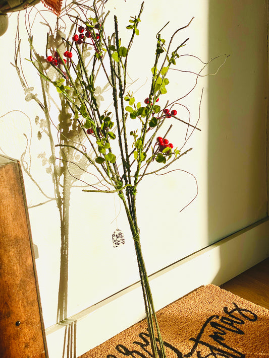 WOODLAND BERRY TWIG BUNCH 34"