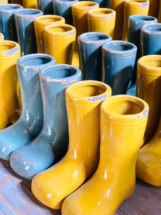 MINI RAINBOOT PLANTER | 2 ASST. COLORS