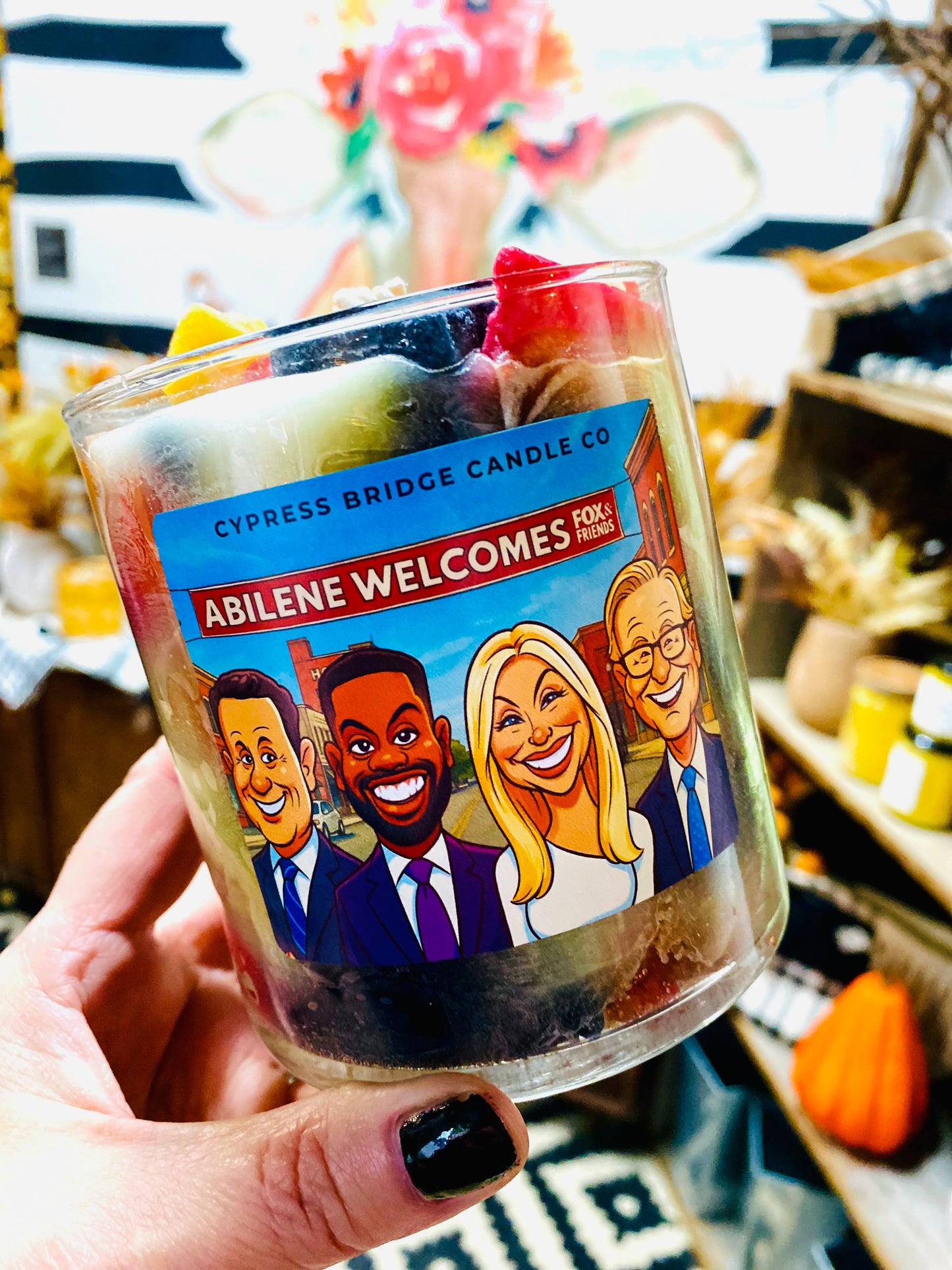 FOX & FRIENDS EDITION SCENT OF CB “CHIPPED™” | 19+ oz Chippy Top Jar Candle
