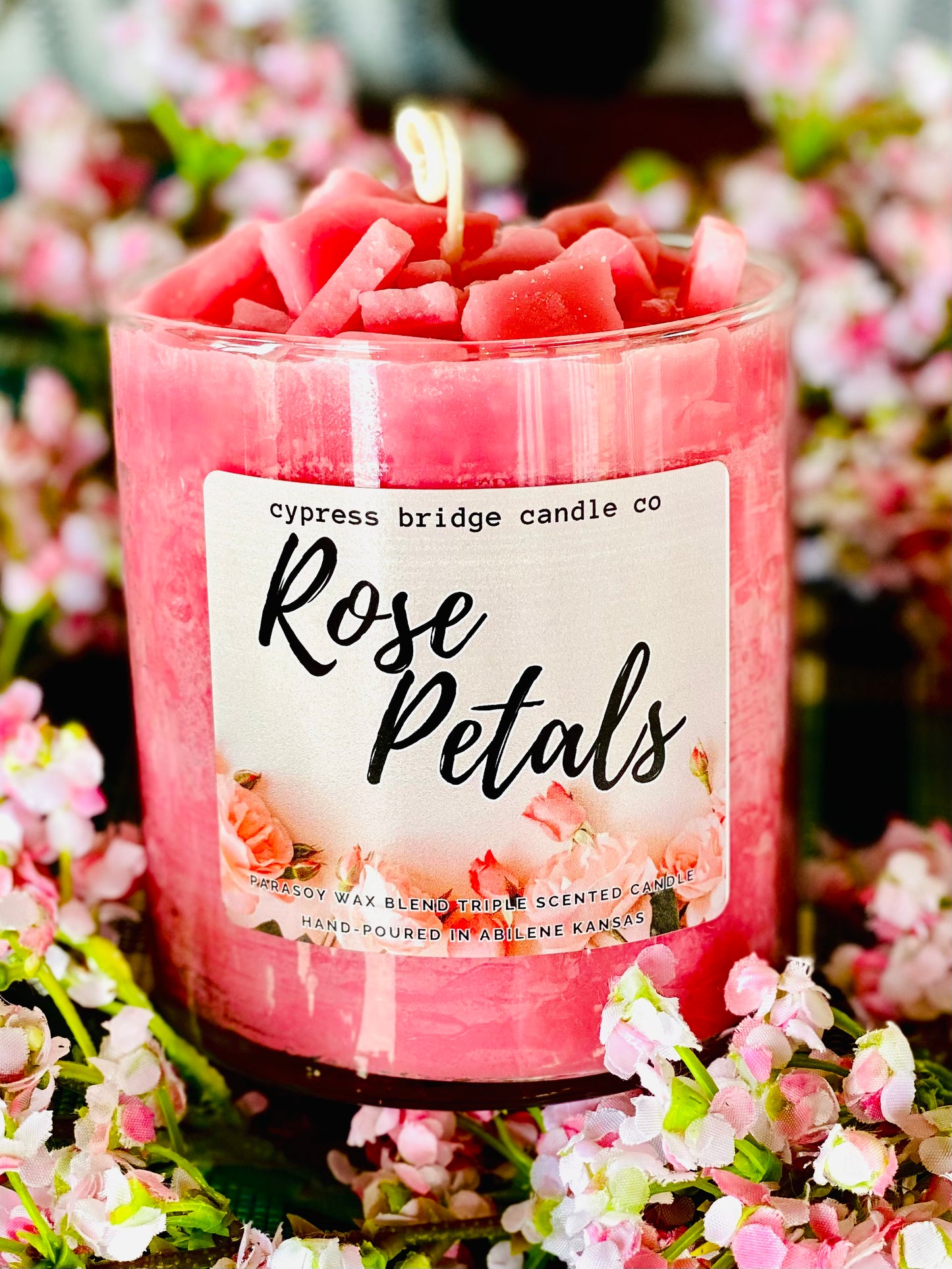 ROSE PETALS | 19+ oz Chippy Top Candle