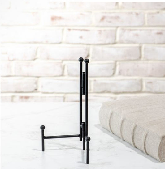 8.25" BLACK STRAIGHT BACK EASEL