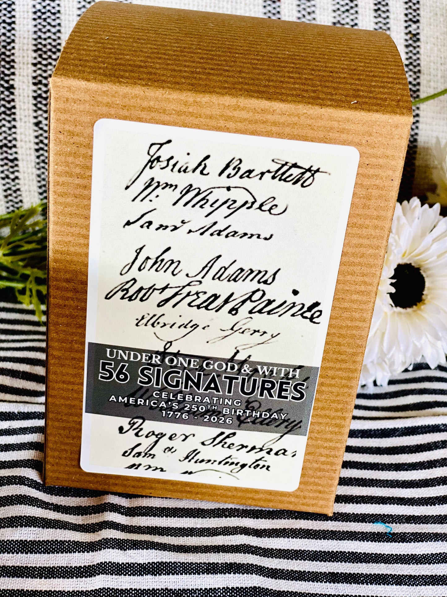 56 SIGNATURES | 19+oz Chippy Top Jar Candle