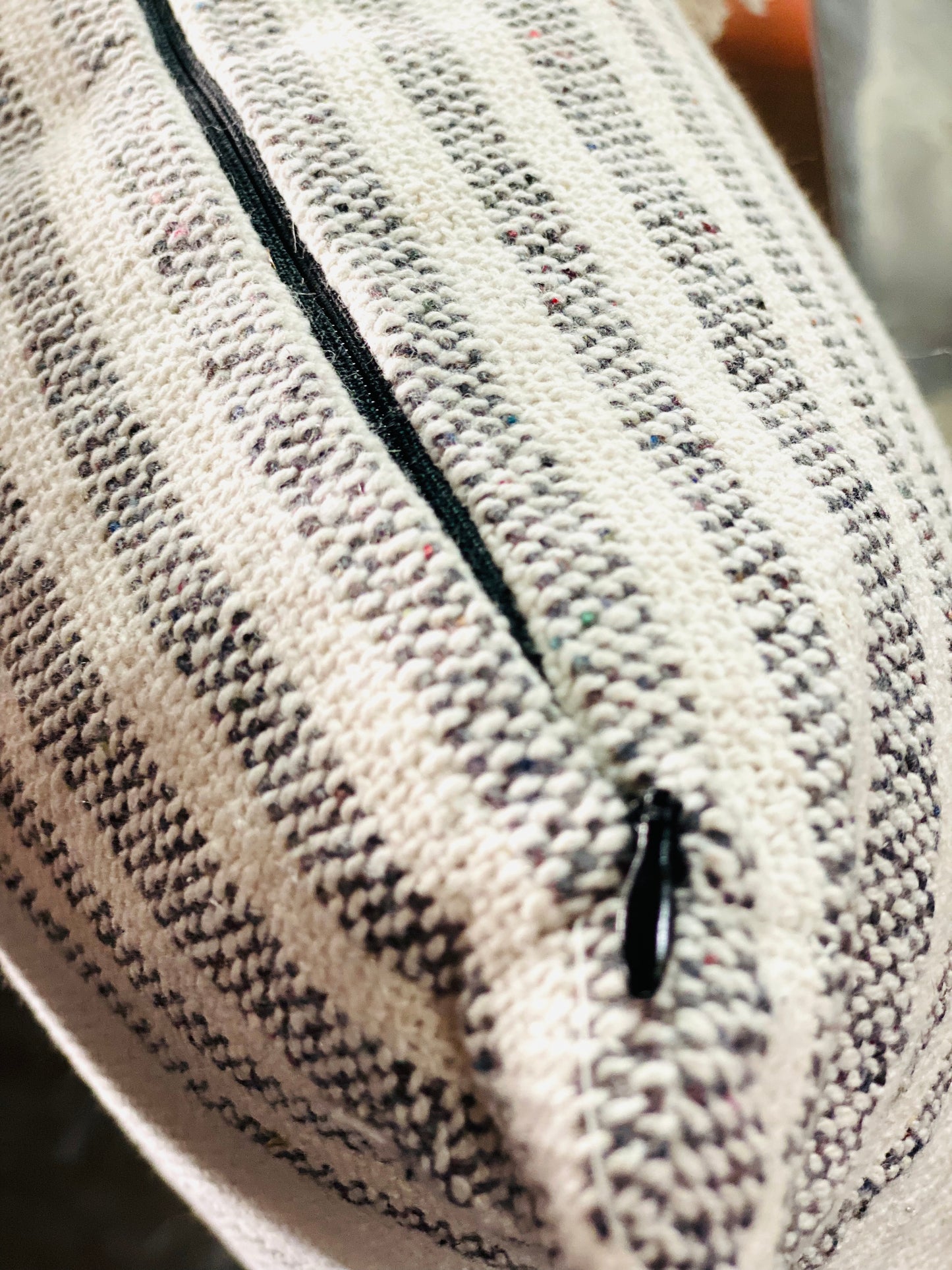 20" STRIPE POM POM PILLOW