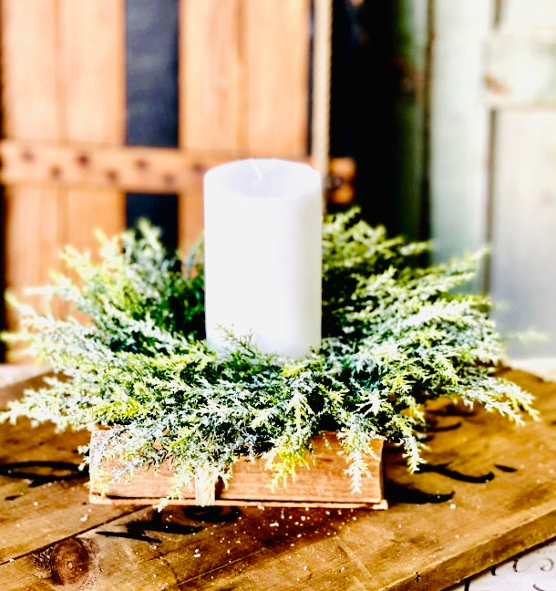 Glitzen Pine Candle Ring | 15"