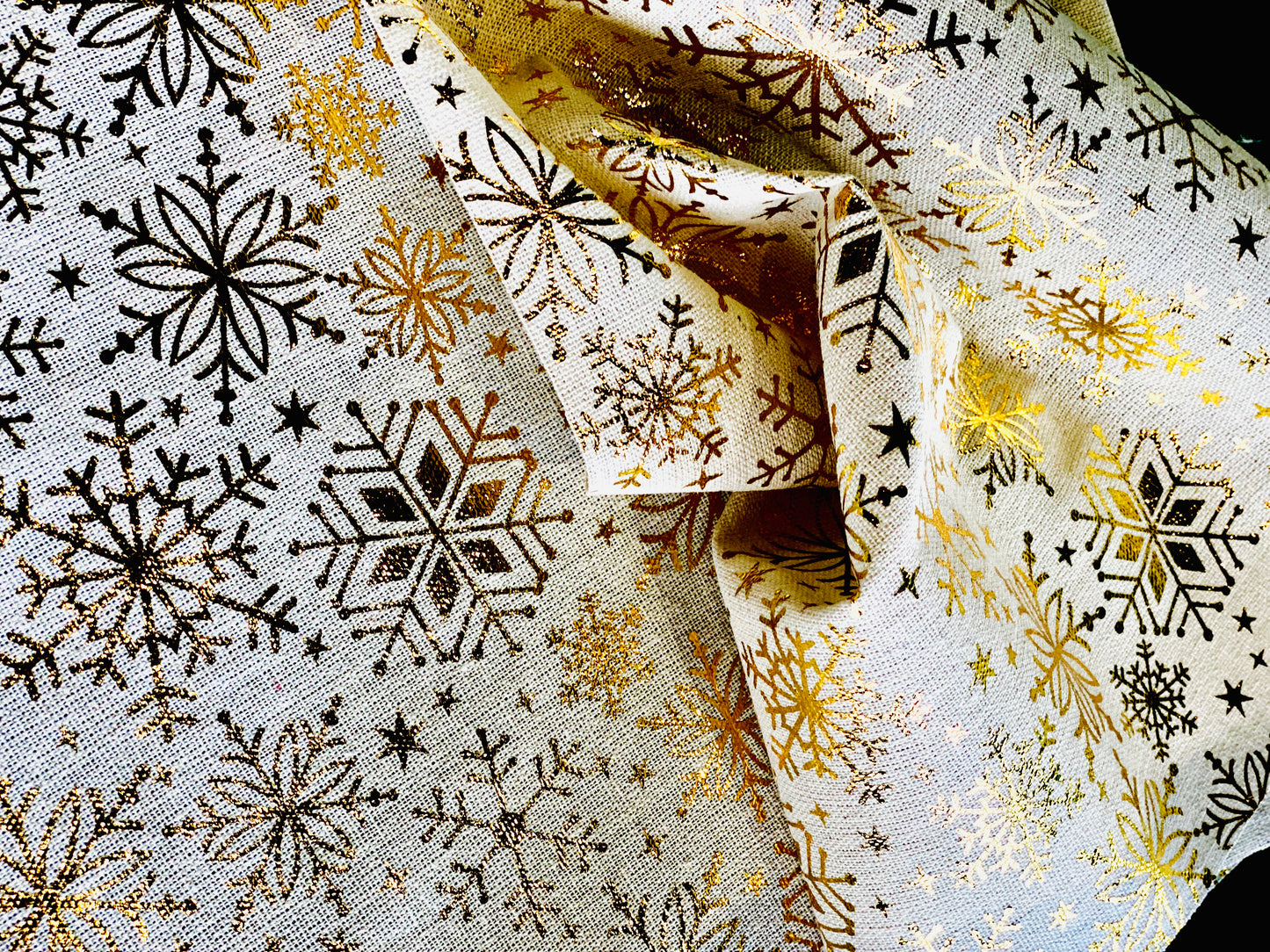 GOLD SNOWFLAKE FABRIC ROLL
