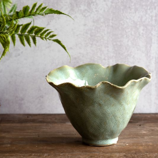 7.5" LIGHT GREEN GLAZED PLANTER