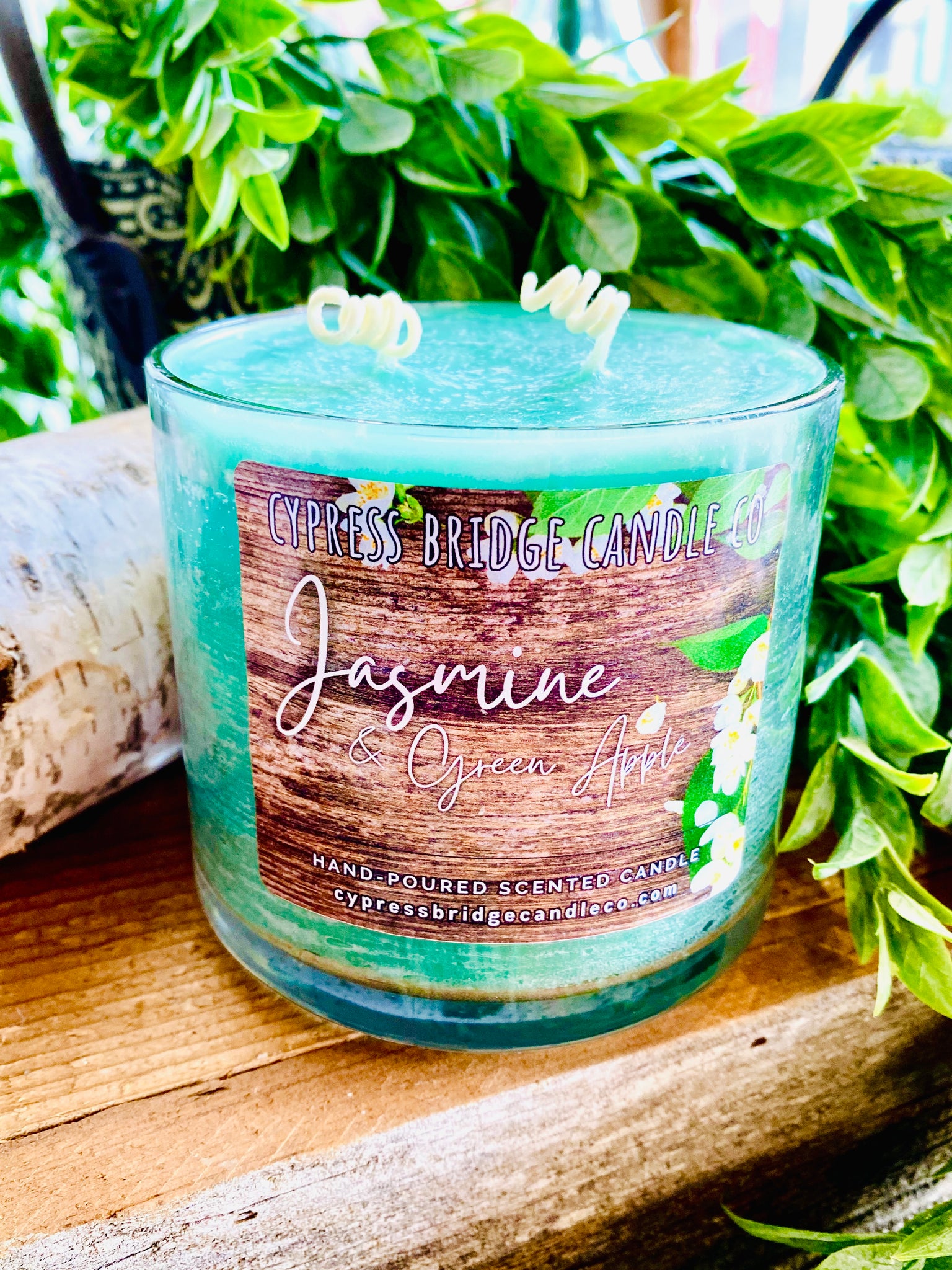 JASMINE & GREEN APPLE™ 15+oz / 2-wick Jar Candle