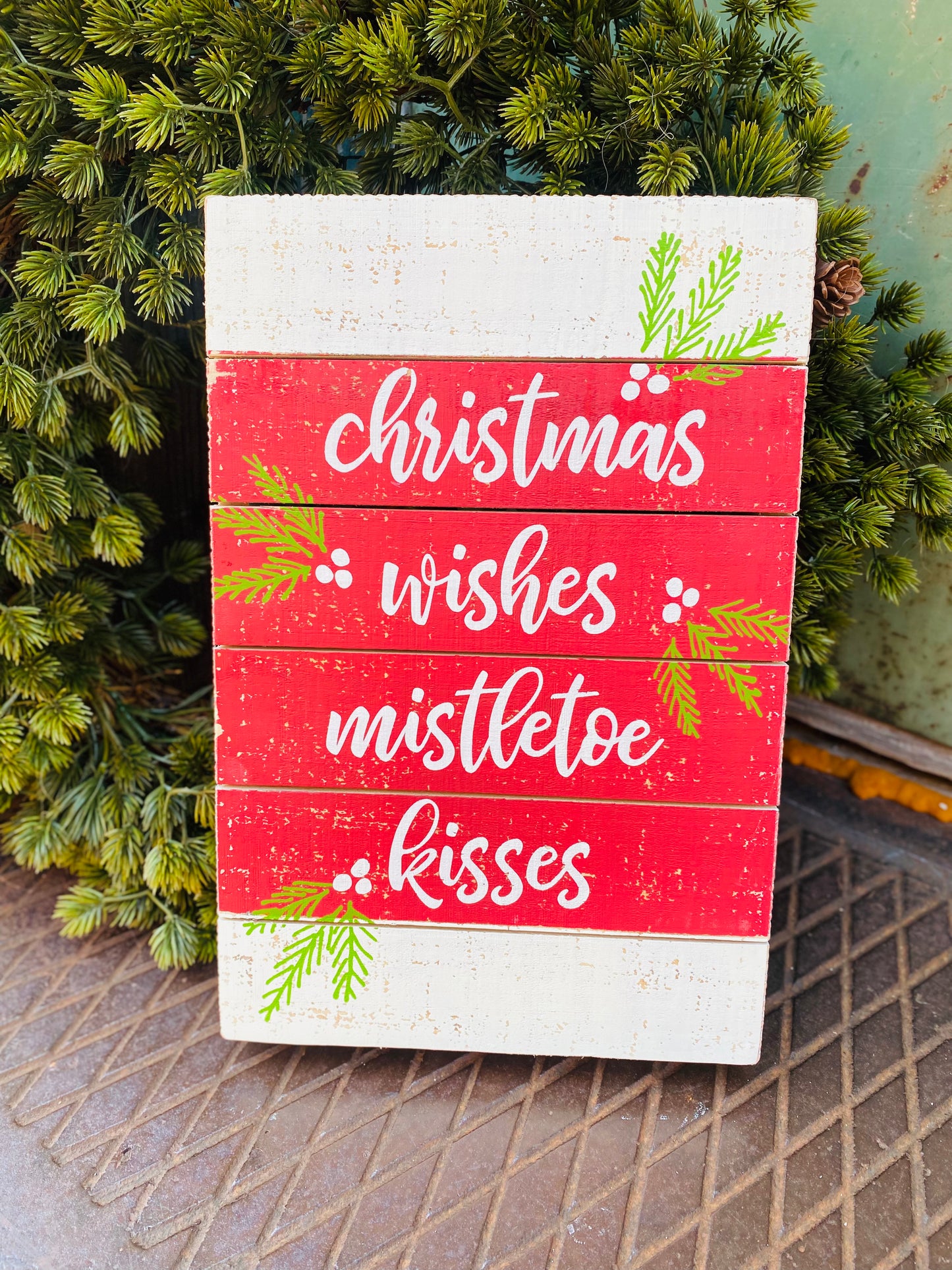 SLAT BOX SIGN - MISTLETOE