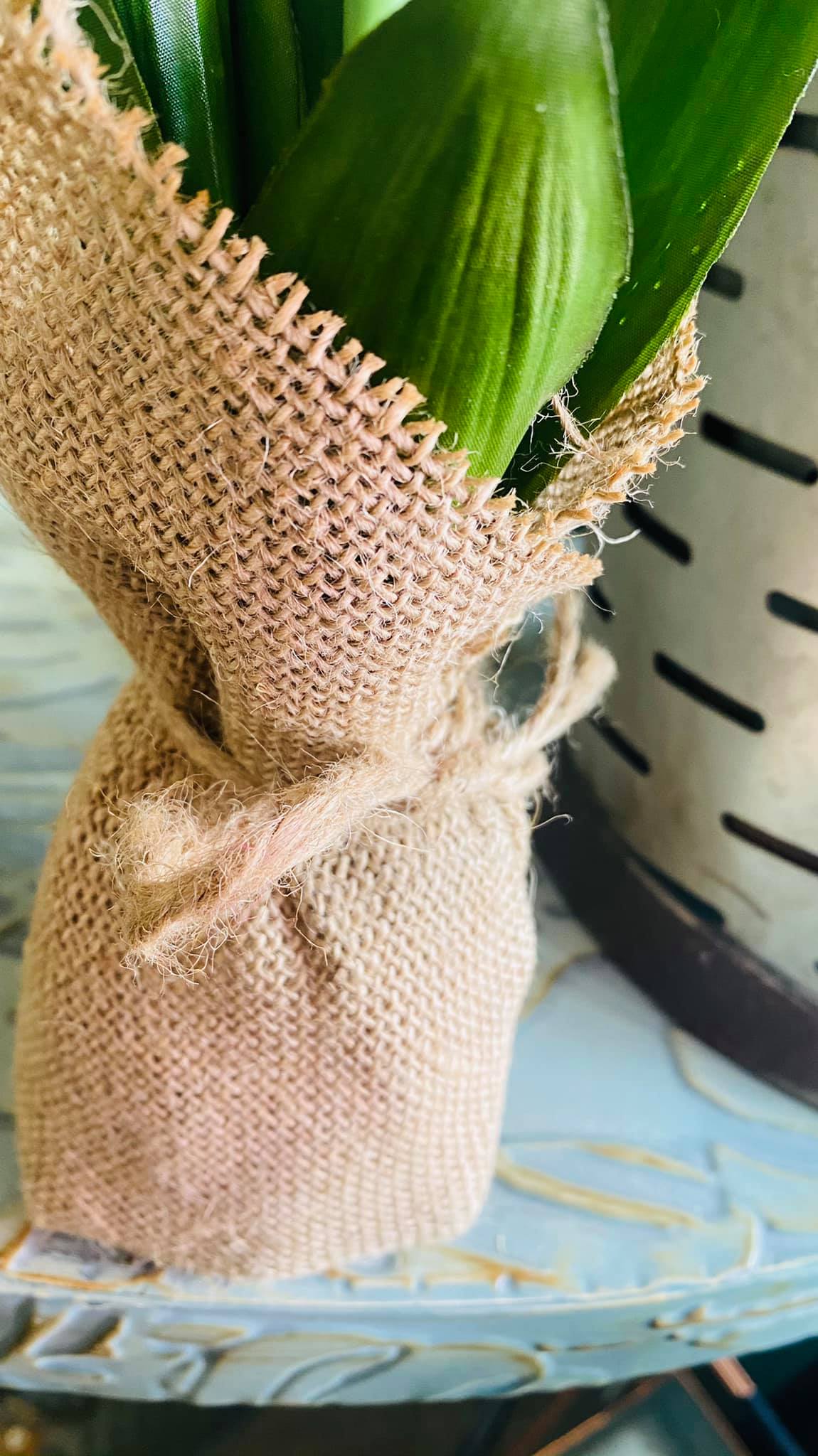11.5" TULIPS IN BURLAP