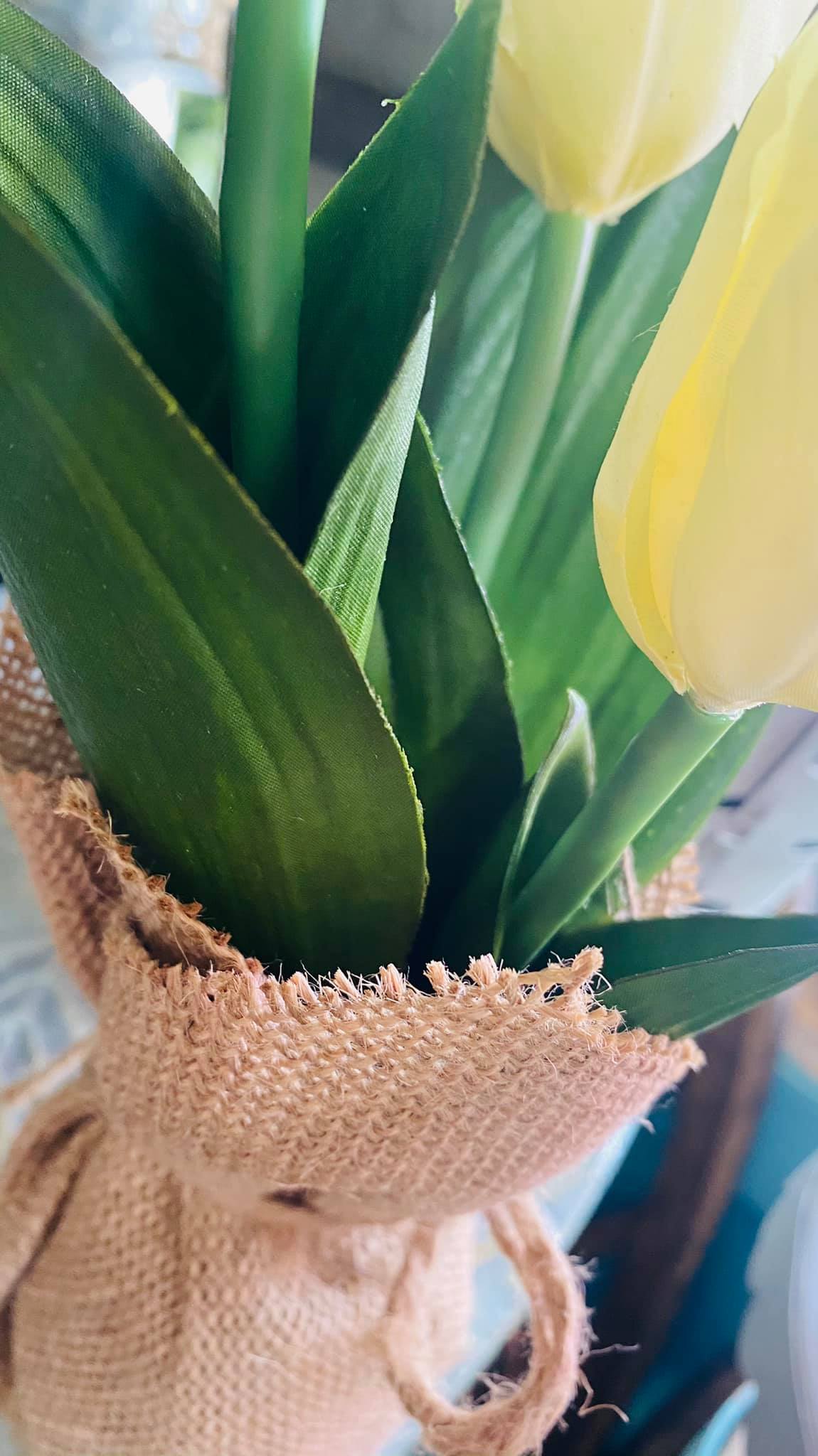 11.5" TULIPS IN BURLAP