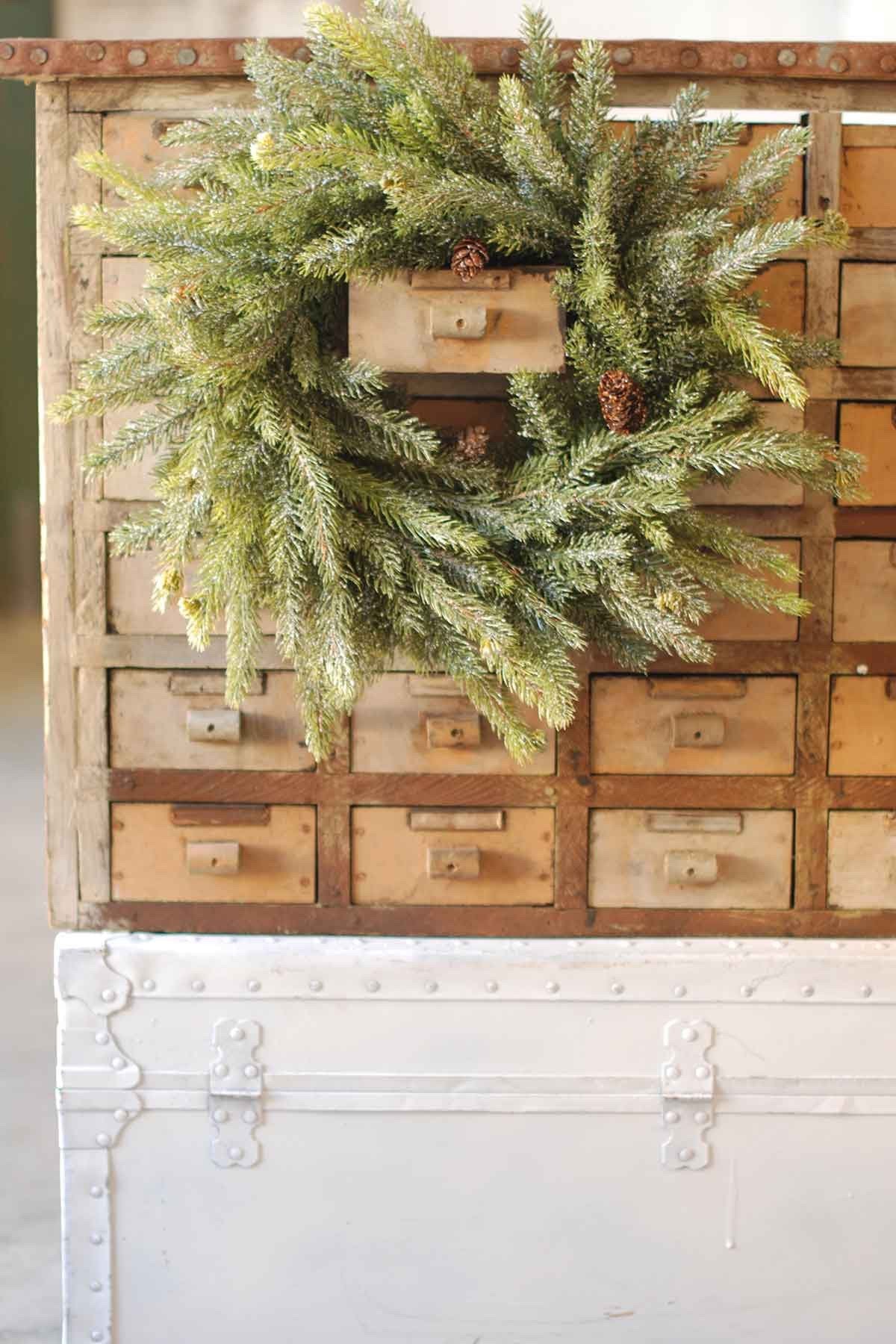 Frosted White Spruce Wreath | 22"