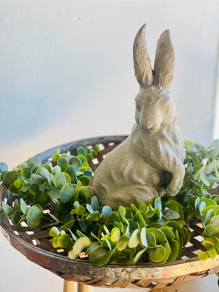 FROSTED EUCALYPTUS RING 18"