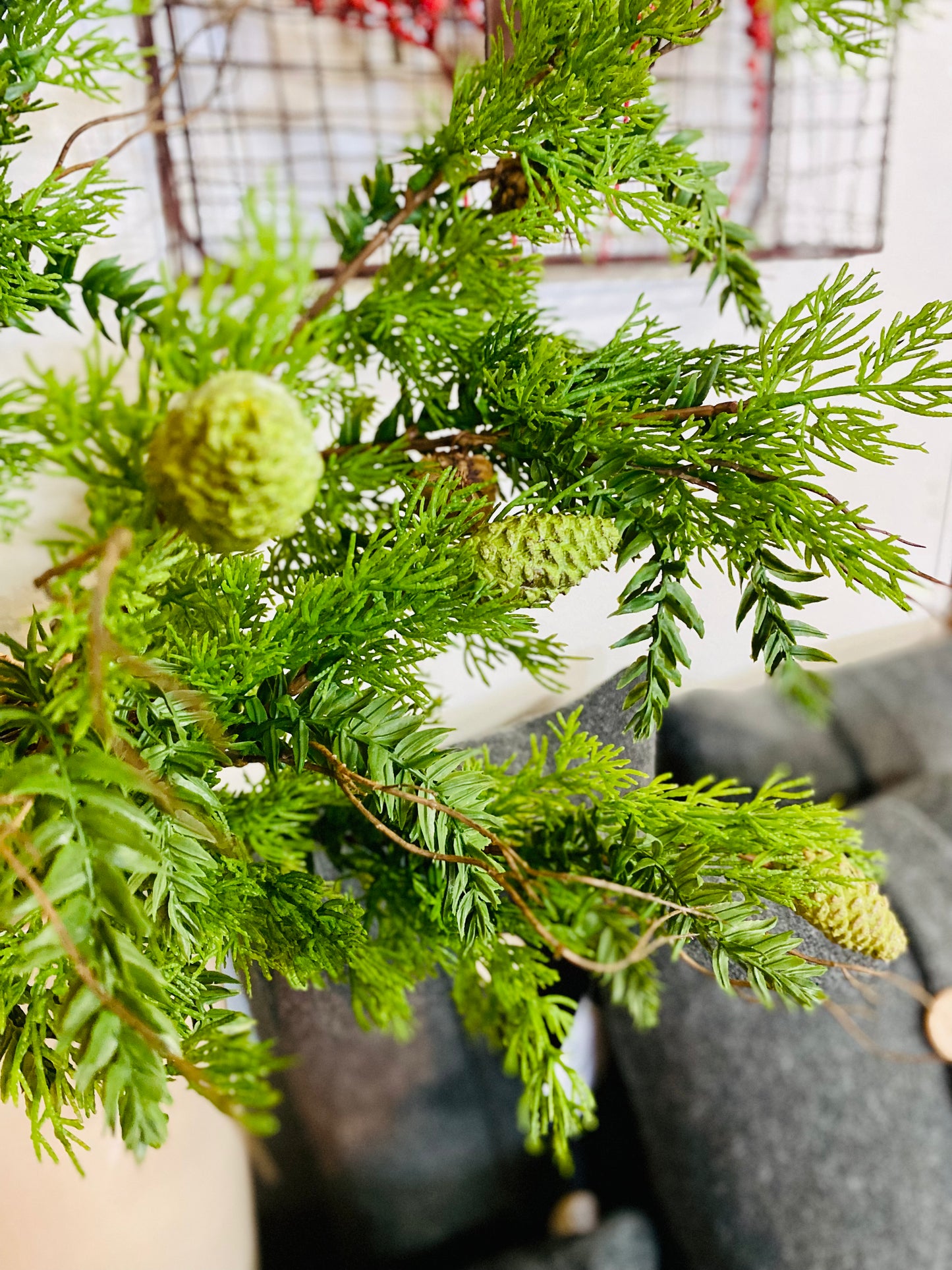 CEDAR HEMLOCK SPRAY 35"