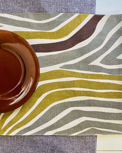 ZEBRA PRINT LINED PLACEMAT 13" X 19" *