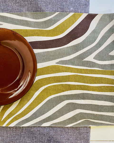 ZEBRA PRINT LINED PLACEMAT 13" X 19" *